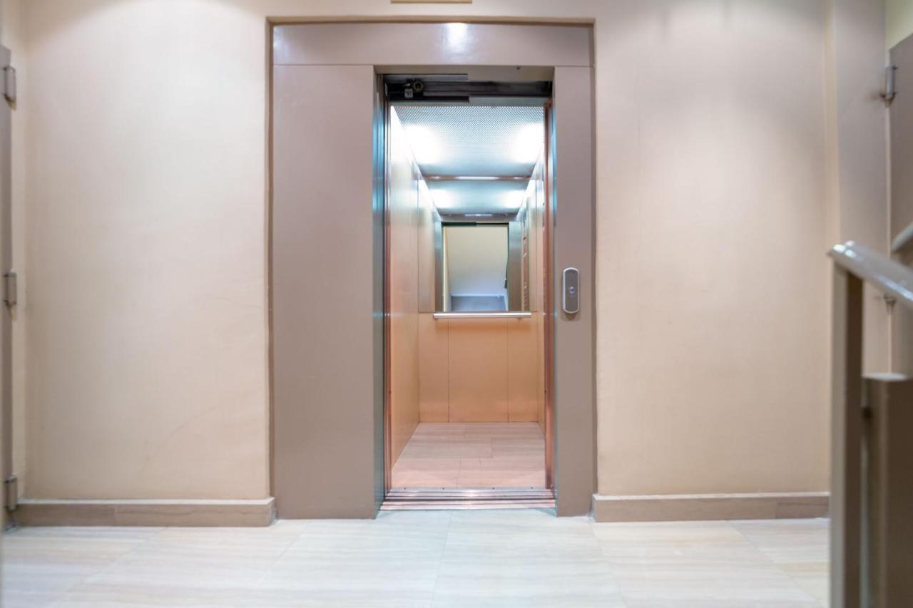 Apartamentos Gran Via Μαδρίτη Εξωτερικό φωτογραφία