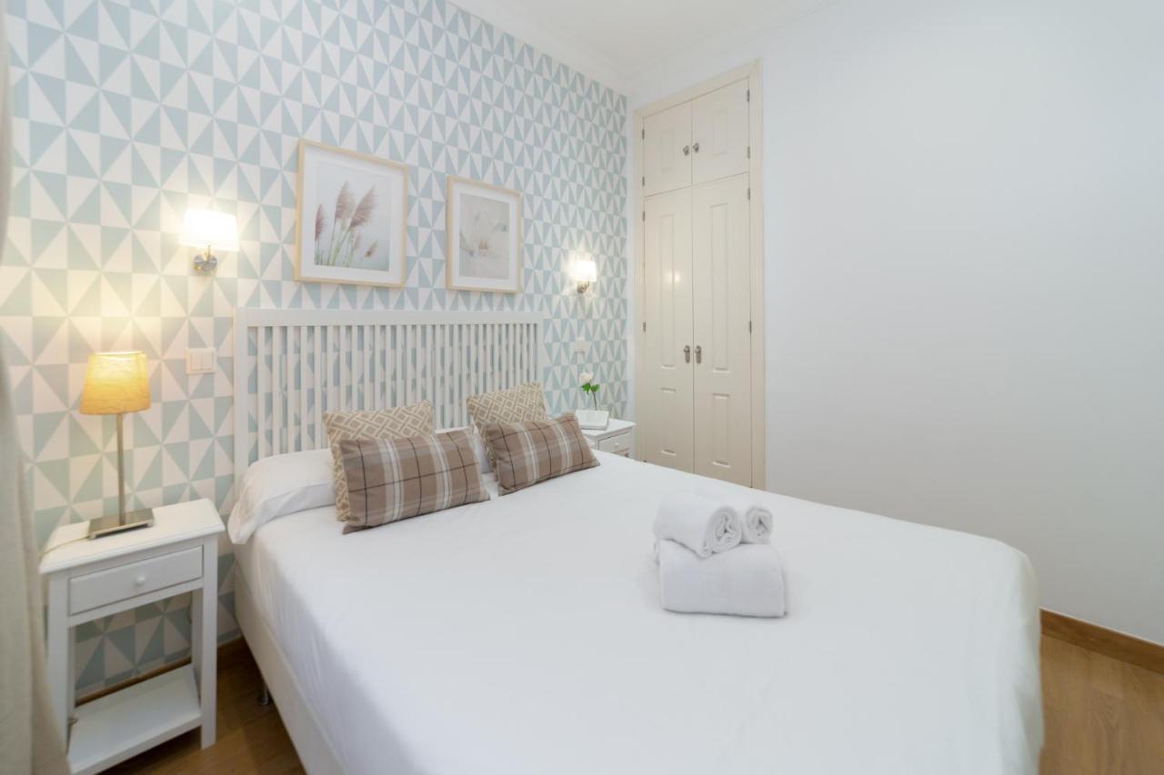 Apartamentos Gran Via Μαδρίτη Εξωτερικό φωτογραφία